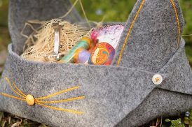 Egg in Basket for WeAllSew Egg Hunt