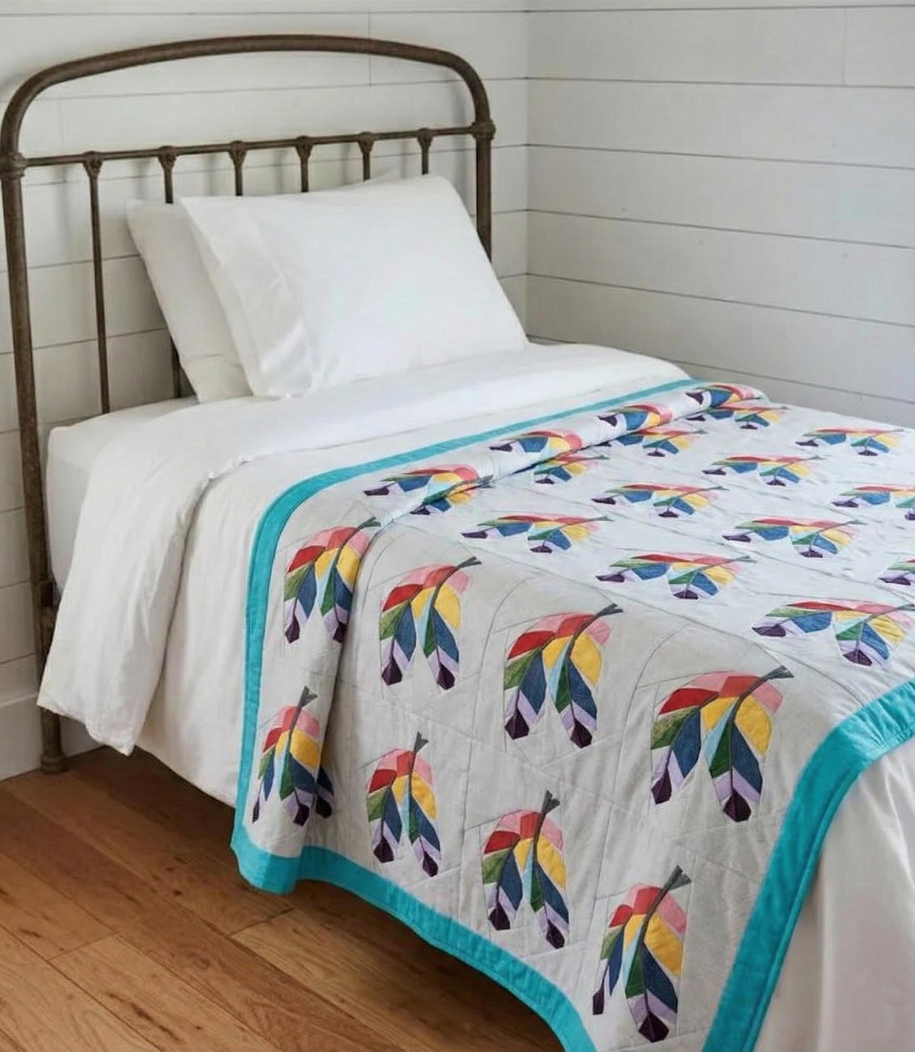 Feathers quilt by Joe June and Mae 