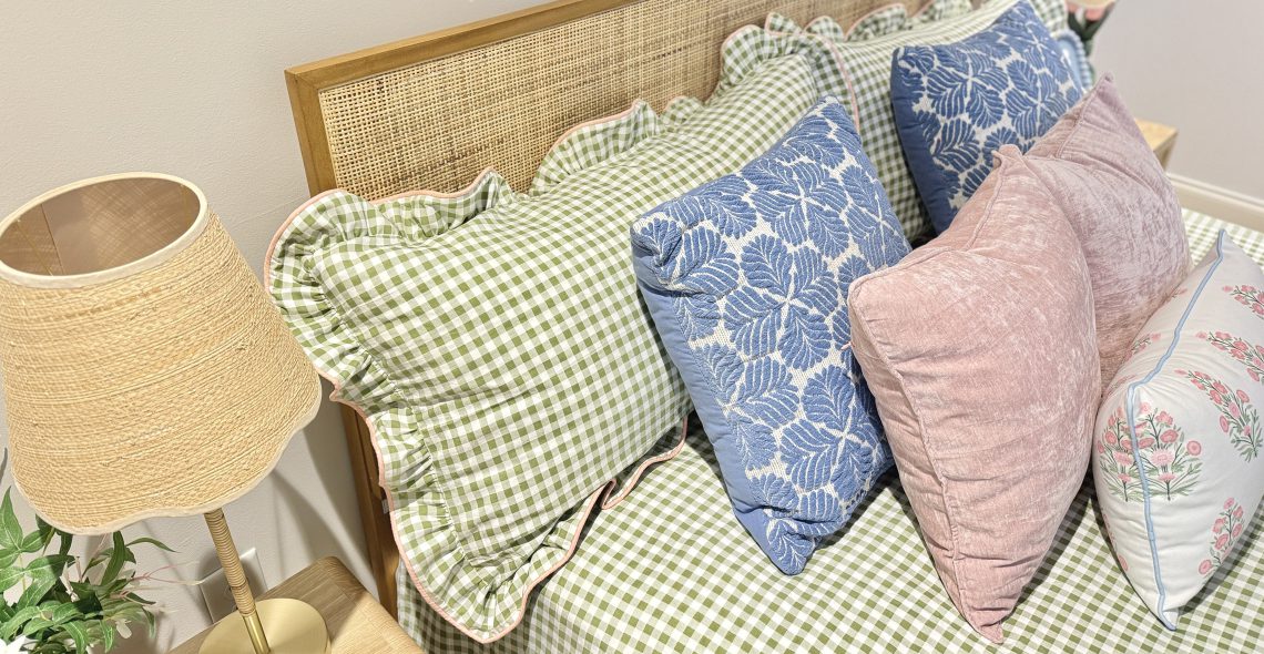 piping pillow_slider.jpg