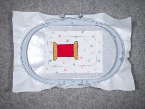 trim the spool top and bottom fabric shapes